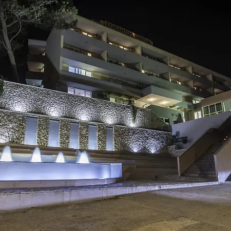 Studentski Centar بيت شباب موستار